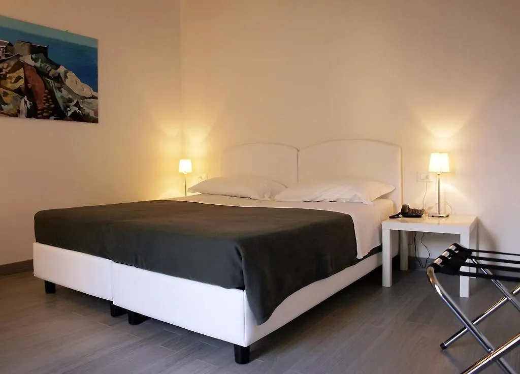 ***  Relais Del Golfo Guest House Portovenere Italy