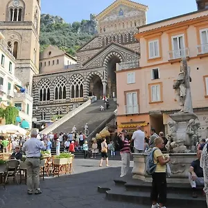 La Piazzetta Guest house Amalfi